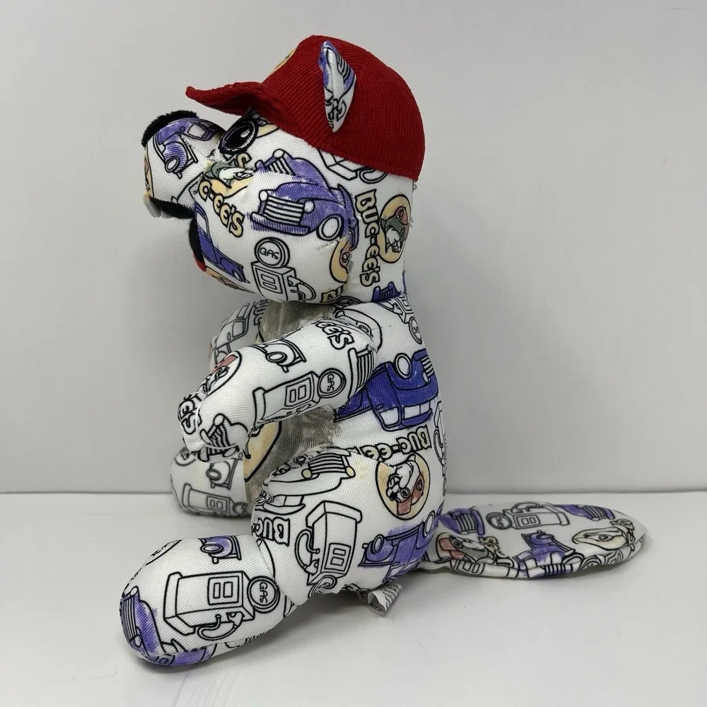 Color A Buc-ee 9